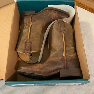 Boy’s Ariat cowboy boots.  Excellent condition, worn 4-5 times.